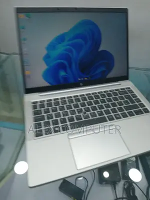 New Laptop HP EliteBook 840 16GB Intel Core I5 SSD 512GB