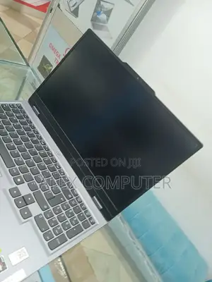 New Laptop Lenovo LOQ 15ARP9 24GB AMD Ryzen 7 SSD 512GB
