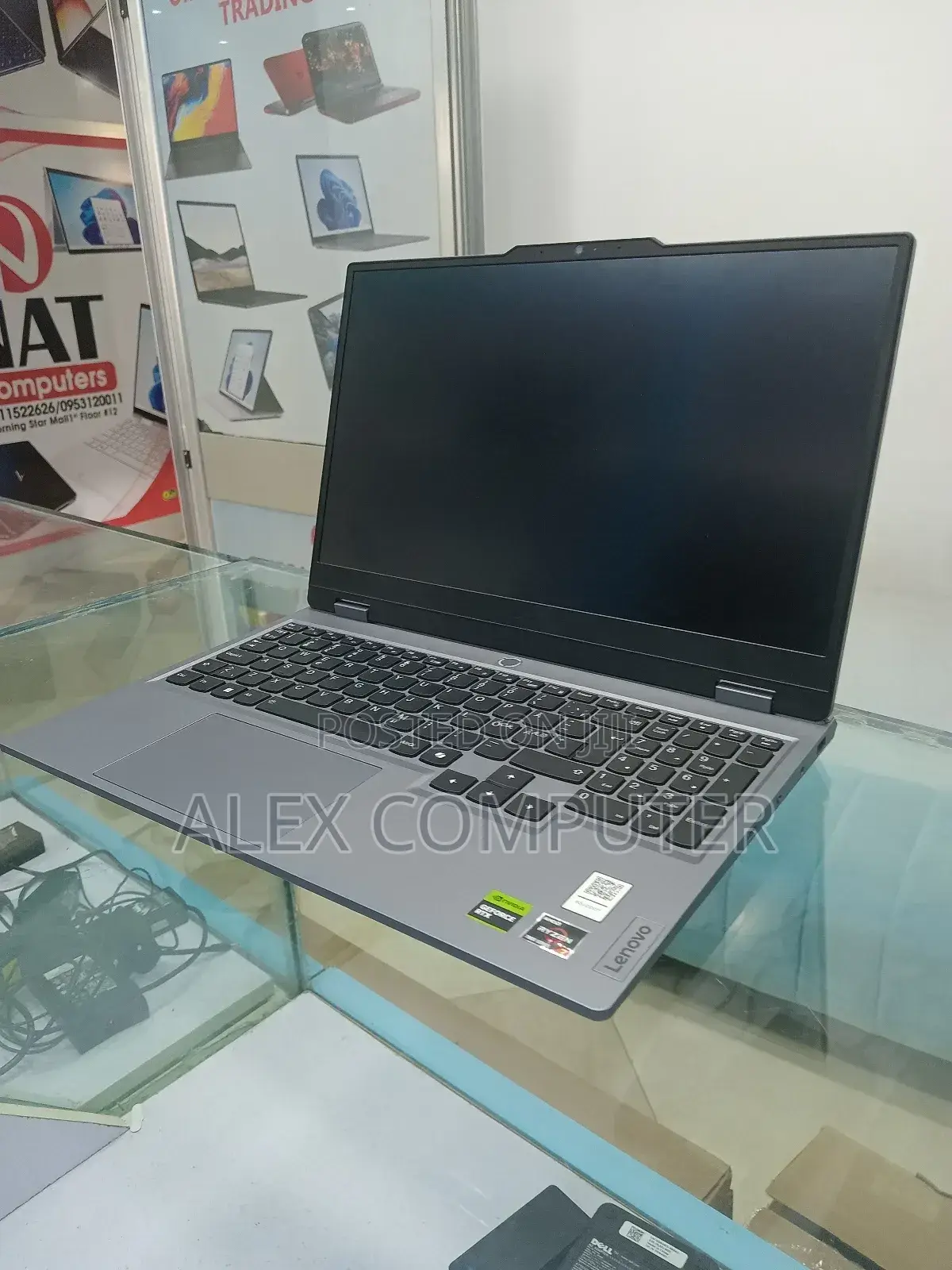 New Laptop Lenovo LOQ 15ARP9 24GB AMD Ryzen 7 SSD 512GB