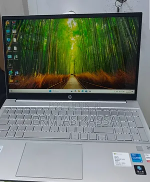 Photo - New Laptop HP Pavilion 15 16GB Intel Core I5 SSD 512GB