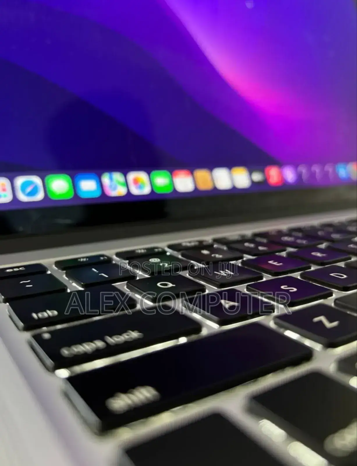 New Laptop Apple MacBook Pro 2015 16GB Intel Core I7 SSD 512GB