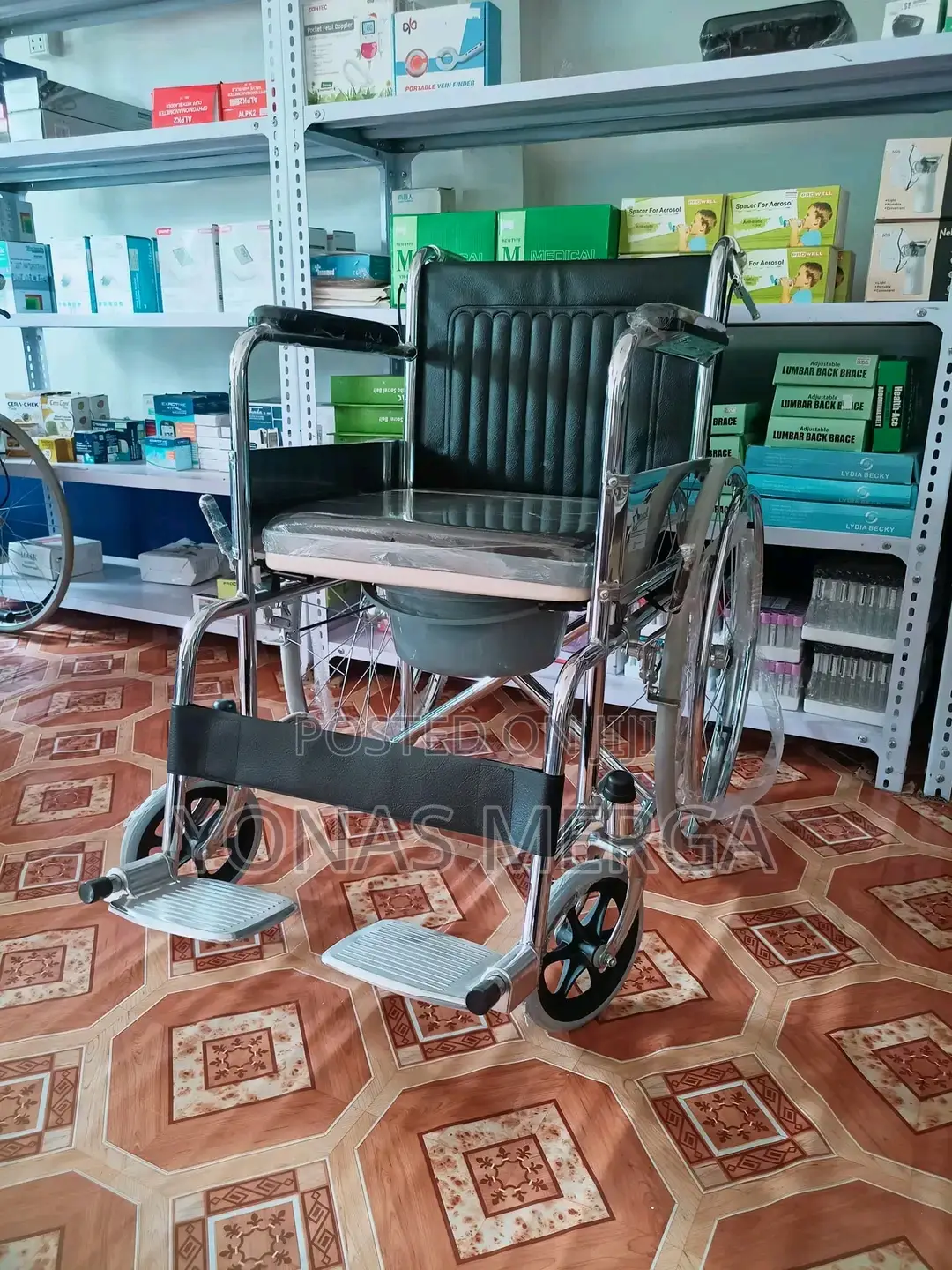 Commode Wheelchair፻₫Wheelchair¥Ÿcushioned Seat(Light Weight)