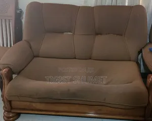 Photo - Couch With Table Good Condition