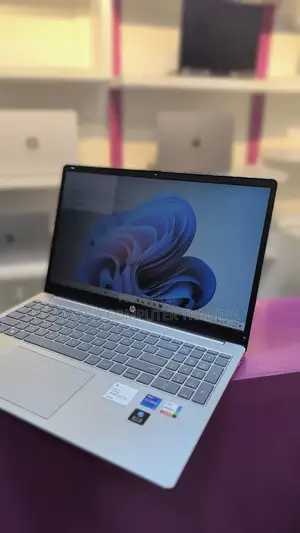 New Laptop HP Stream Notebook 16GB Intel Core i7 SSD 1T