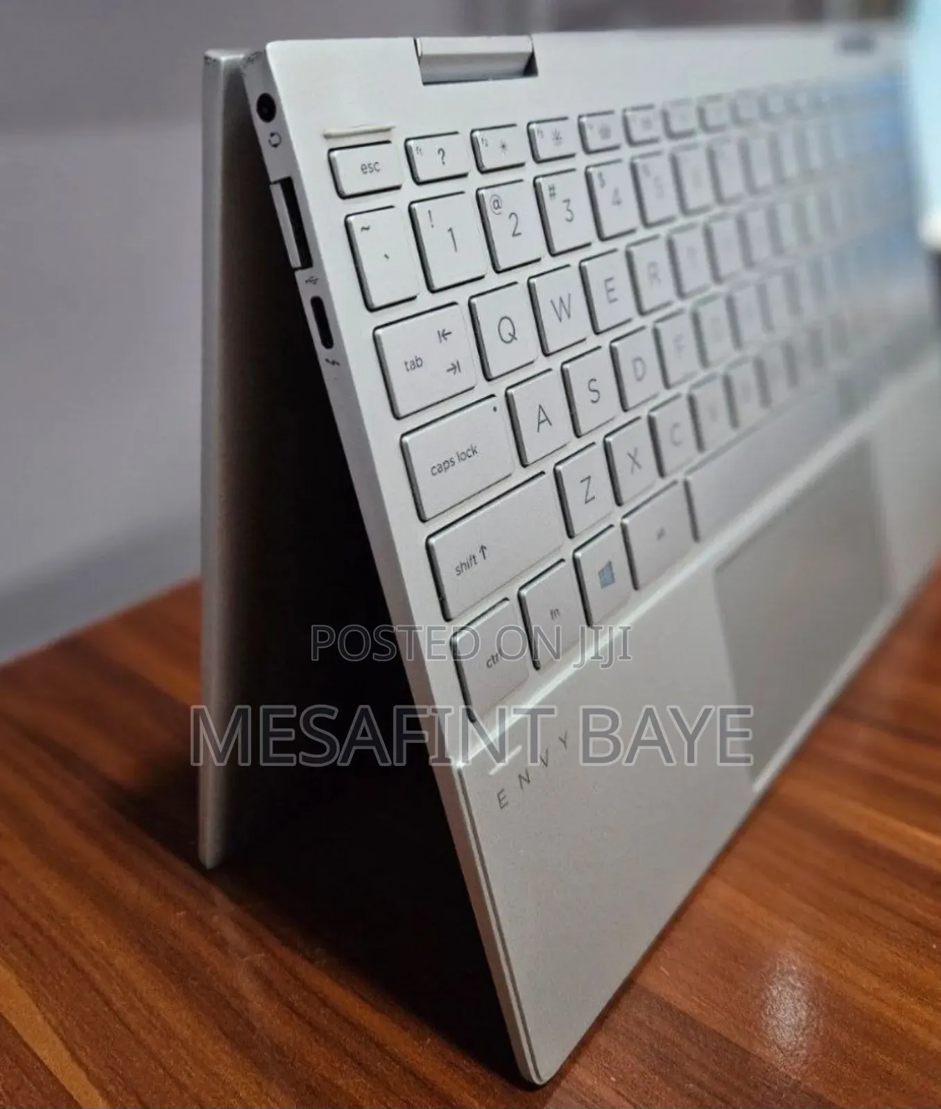 New Laptop HP Envy X360 8GB Intel Core I7 SSD 512GB