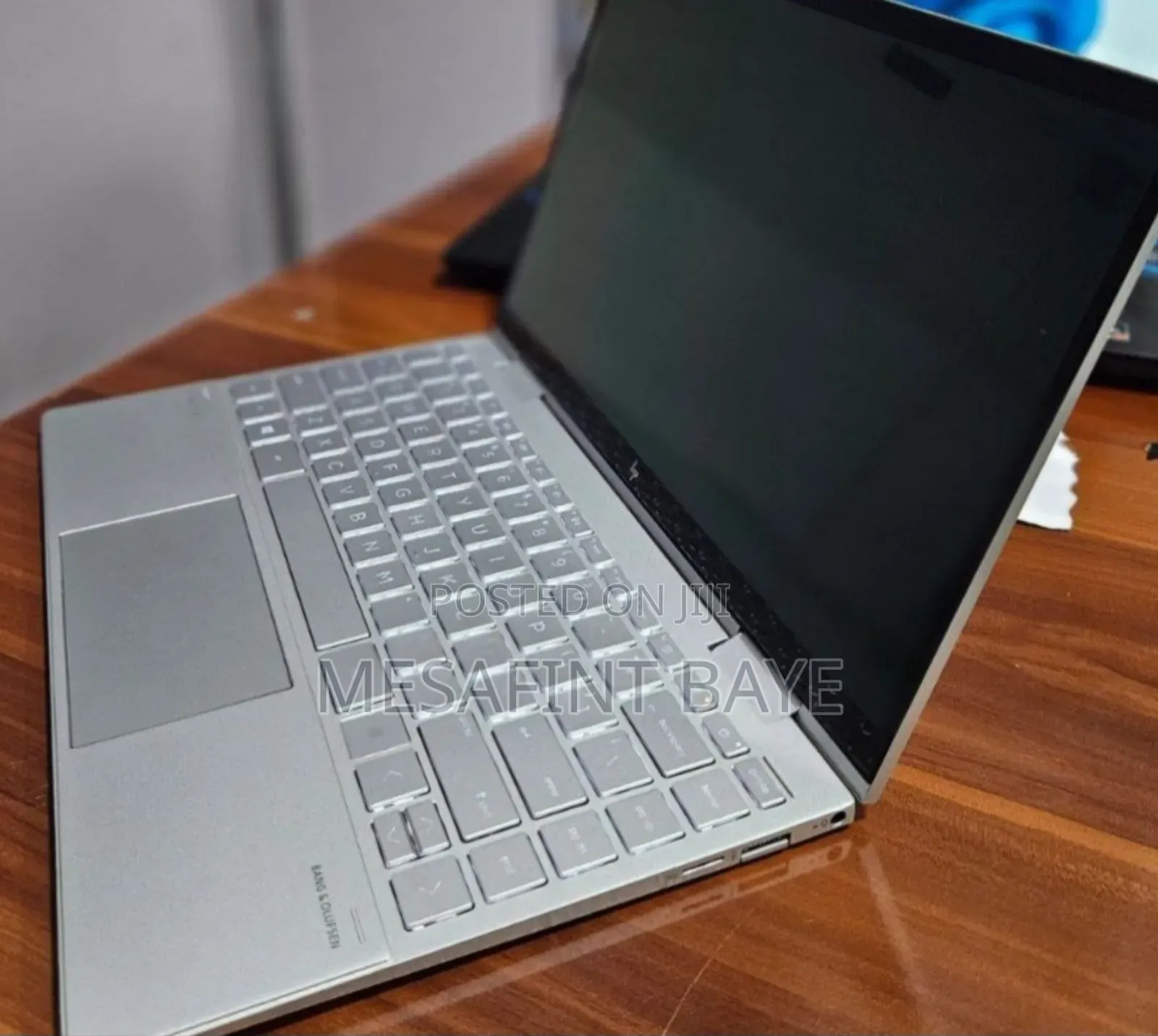 New Laptop HP Envy X360 8GB Intel Core I7 SSD 512GB