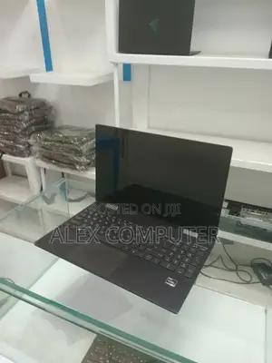 New Laptop HP Envy X360 12GB AMD Ryzen 7 SSD 512GB