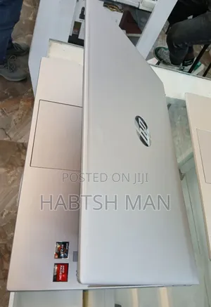 New Laptop HP Pavilion 15 8GB AMD Ryzen 5 SSD 512GB