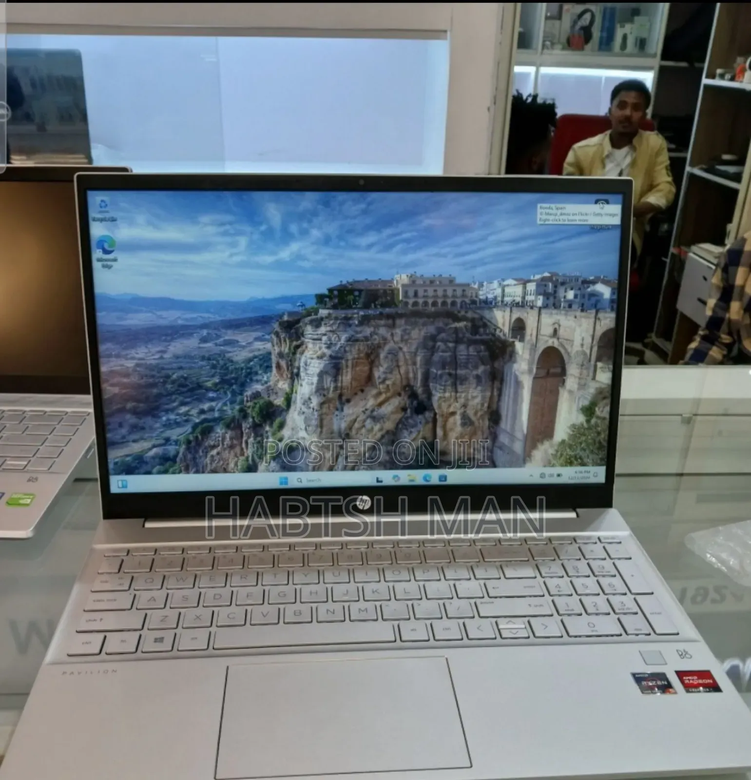 New Laptop HP Pavilion 15 8GB AMD Ryzen 5 SSD 512GB