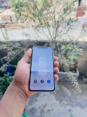 Apple iPhone X 256 GB White