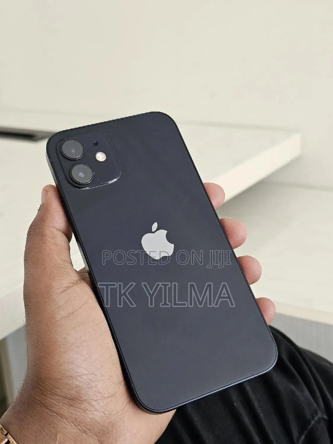 Apple iPhone 12 64 GB