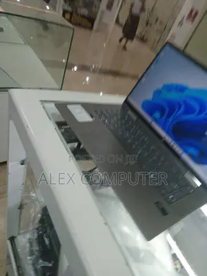 New Laptop HP Envy X360 32GB Intel Core Ultra 7 SSD 1T