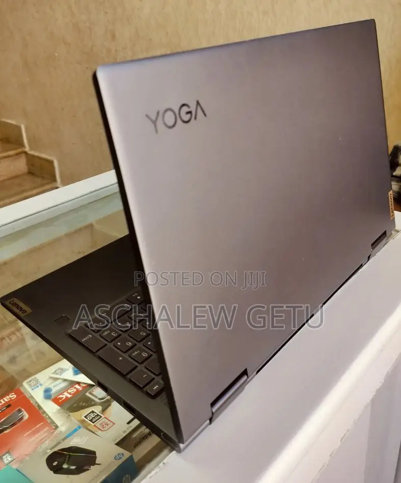 New Laptop HP 14-Dq1025cl 8GB Intel Core I7 SSD 256GB