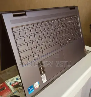 New Laptop HP 14-Dq1025cl 8GB Intel Core I7 SSD 256GB