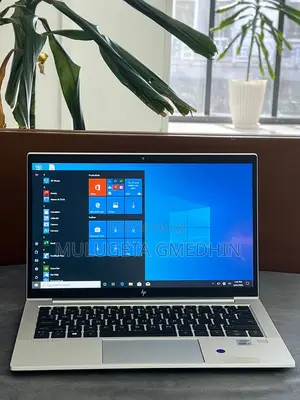 Photo - New Laptop HP EliteBook 820 16GB Intel Core I7 SSD 512GB