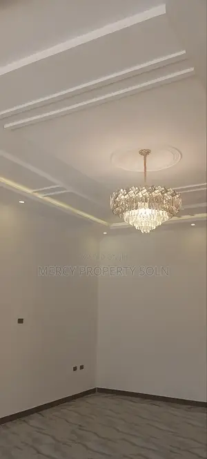 Furnished 3bdrm Villa in Bole for sale