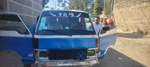 Photo - Toyota HiAce 1989