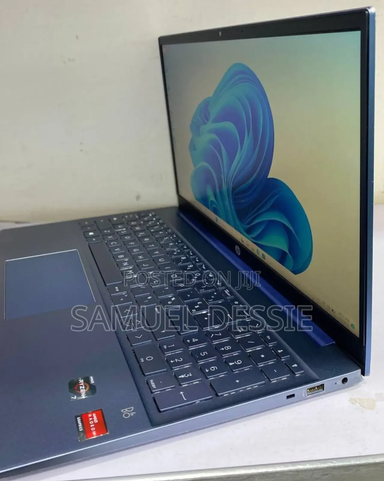 New Laptop HP Pavilion 15 8GB AMD Ryzen 7 SSD 512GB