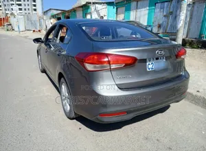 Kia Cerato 2018 Silver