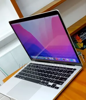 New Laptop Apple MacBook Pro M1 8GB Apple M1 Pro SSD 512GB