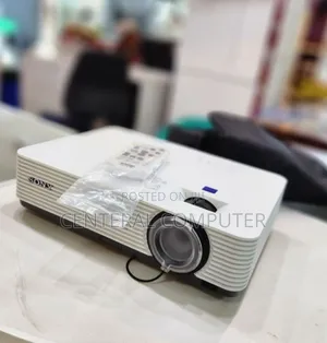 Sony Projector VPL-Dx221