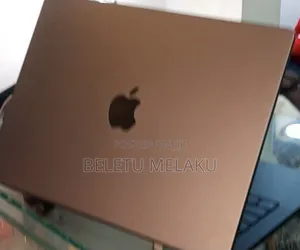 New Laptop Apple MacBook Pro 18GB Apple M3 Max SSD 512GB