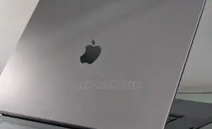 New Laptop Apple MacBook Pro M1 16GB Intel Core I7 SSD 1T
