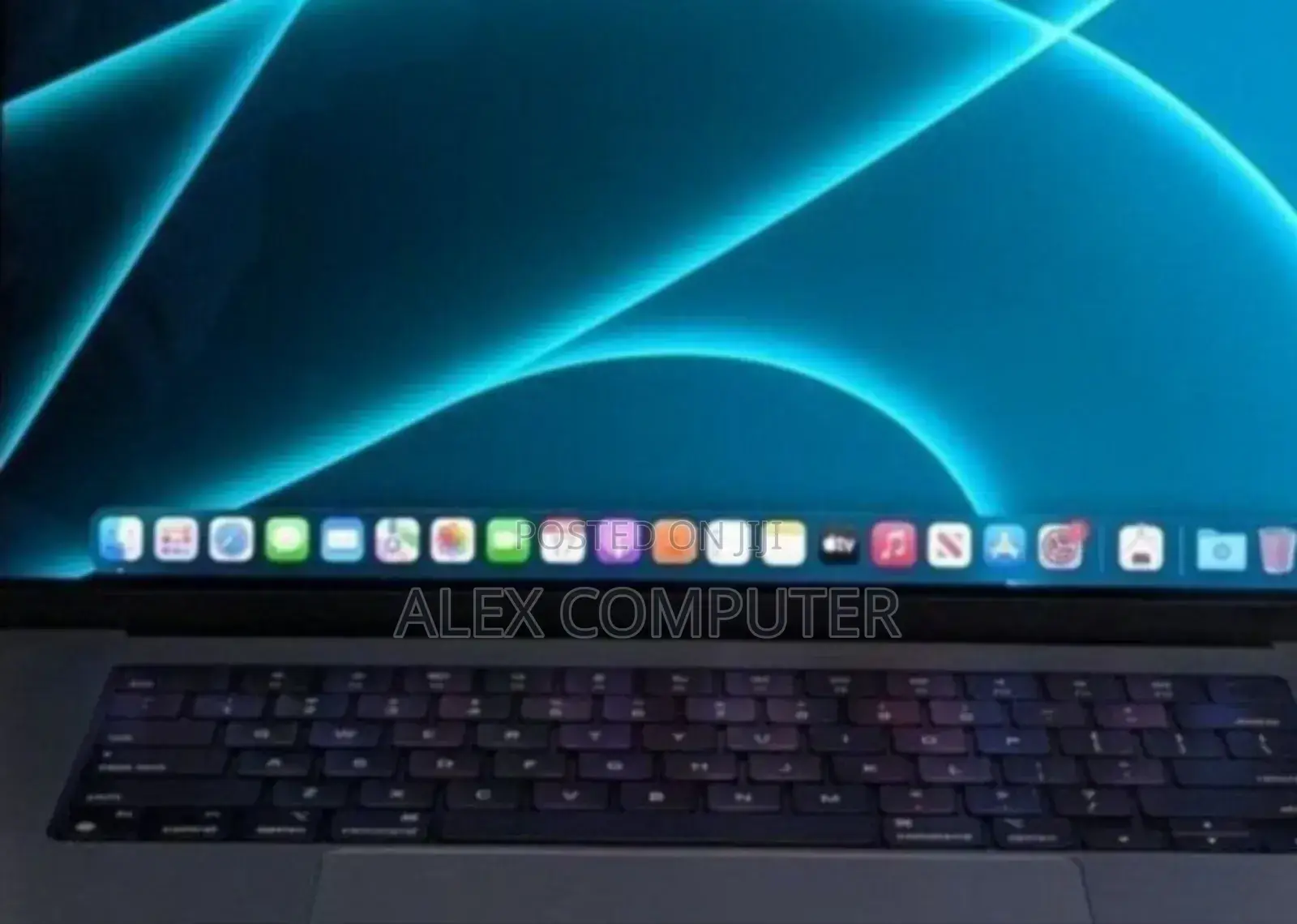 New Laptop Apple MacBook Pro M1 16GB Intel Core I7 SSD 1T