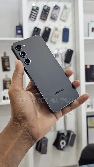 Photo - Samsung Galaxy S23 Plus 256 GB Black