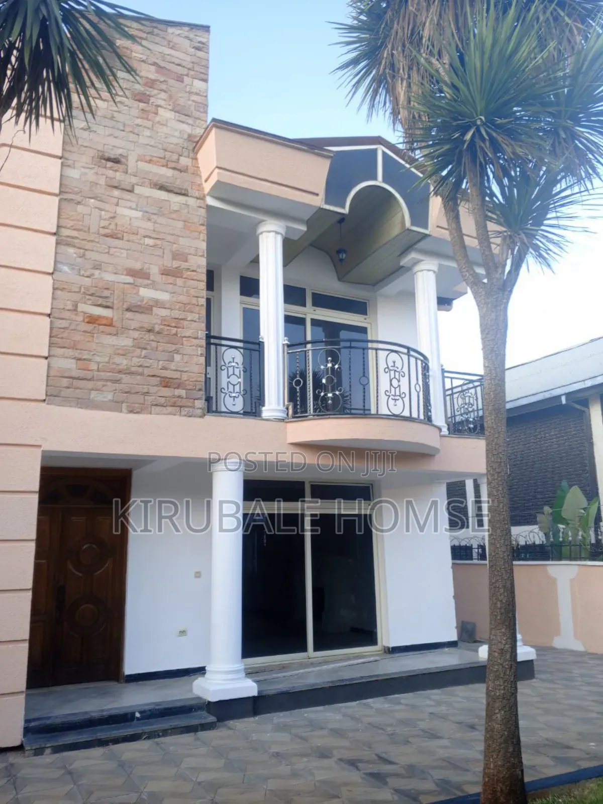 5bdrm Villa in Bole for rent