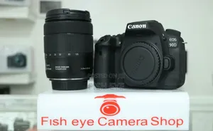Photo - Canon 90d With Lens (Brandnew)
