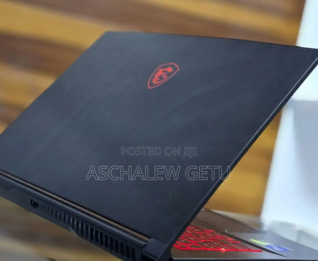 New Laptop HP 14-Dq1025cl 16GB Intel Core I5 SSD 512GB