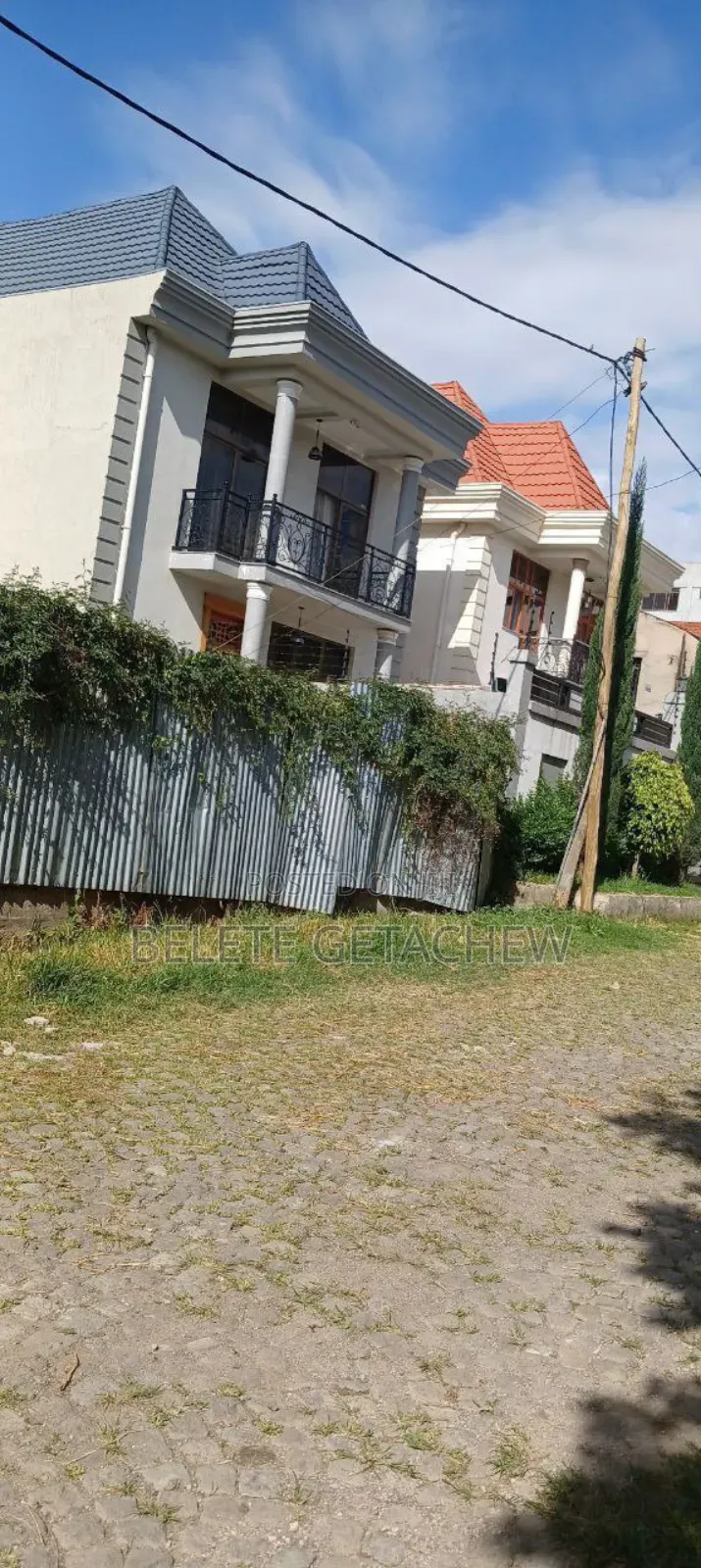 5bdrm House in Ayat Zone, G+1, Bole for sale