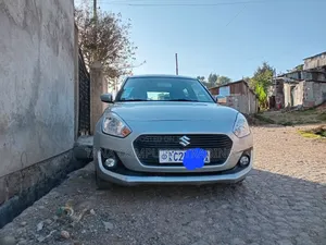 Suzuki Swift 2022 Silver