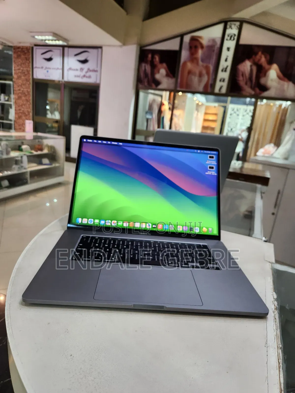 New Laptop Apple MacBook Pro 2019 16GB Intel Core I9 SSD 1T