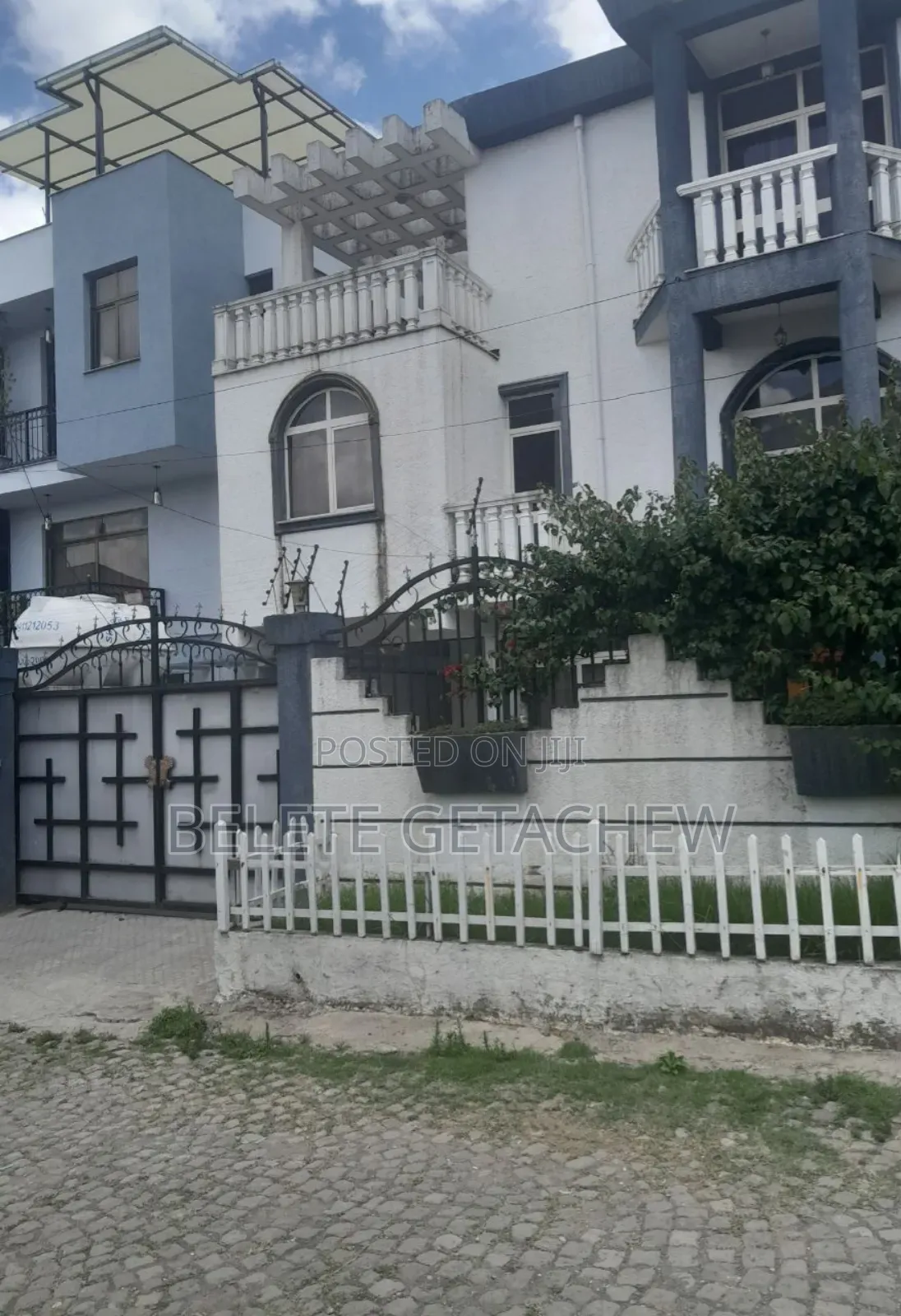 5bdrm House in Semit, G+2 Luxury, Bole for sale