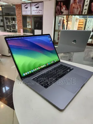New Laptop Apple MacBook Pro 2019 16GB Intel Core I7 SSD 1T