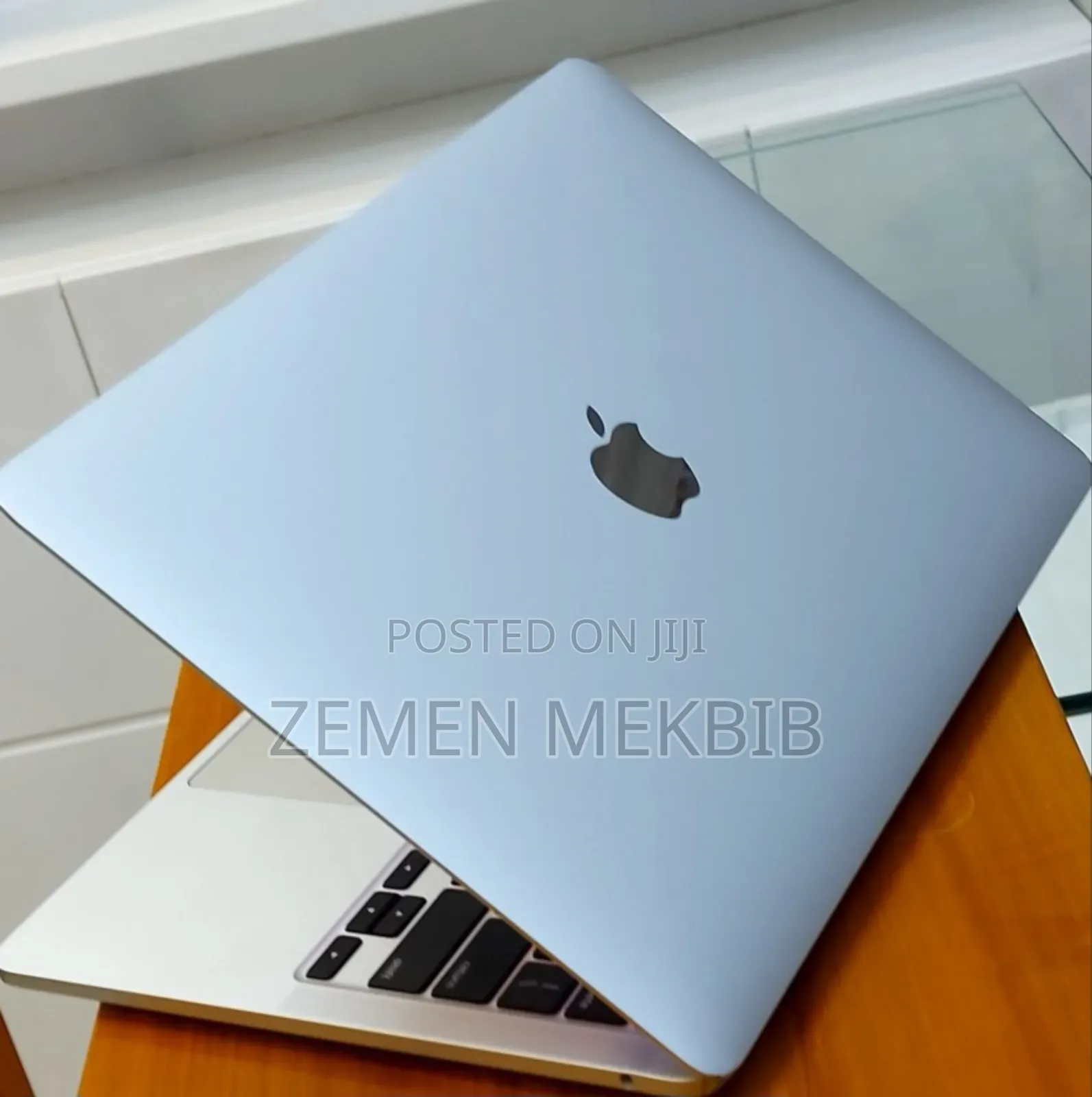 New Laptop Apple MacBook Pro 2020 M1 8GB SSD 512GB