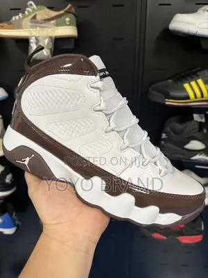 Photo - Jordan 9 Retro