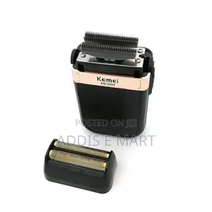 Photo - Kemei Men's Electric Razor