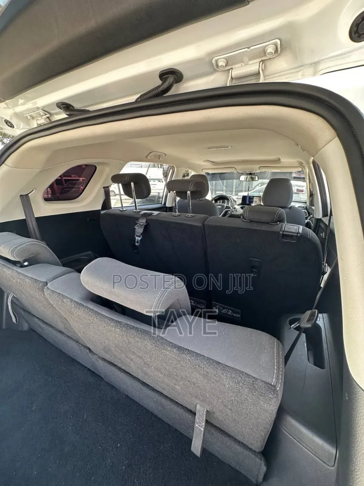 Chevrolet Captiva 2022 Ivory