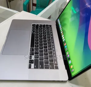 New Laptop Apple MacBook Pro 2019 16GB Intel Core I9 SSD 1T