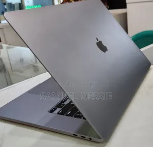 New Laptop Apple MacBook Pro 2019 16GB Intel Core I9 SSD 1T