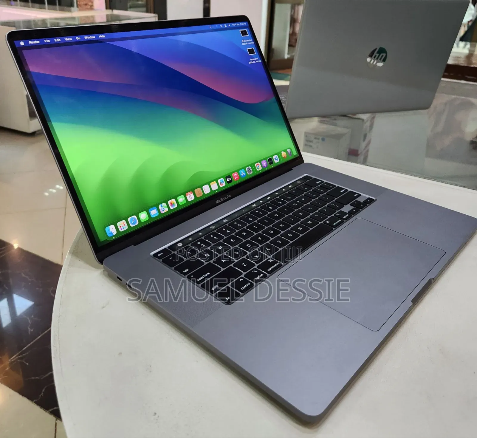 New Laptop Apple MacBook Pro 2019 16GB Intel Core I9 SSD 1T