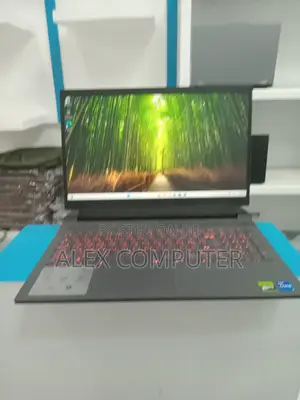 New Laptop Dell G15 5535 16GB Intel Core I7 SSD 1T