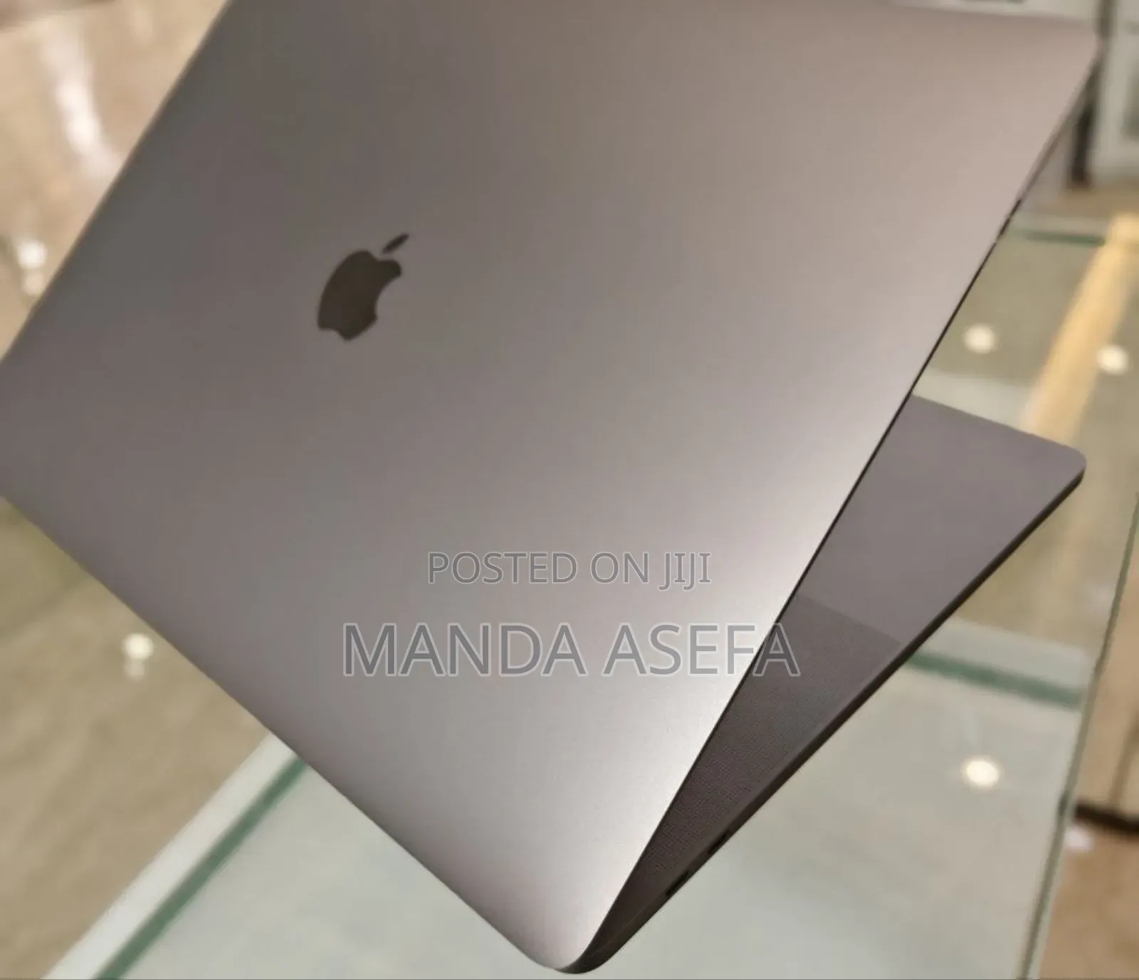 New Laptop Apple MacBook Pro 2019 16GB Intel Core I7 SSD 512GB