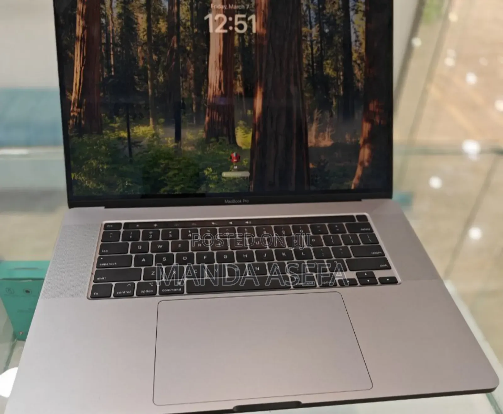 New Laptop Apple MacBook Pro 2019 16GB Intel Core I7 SSD 512GB