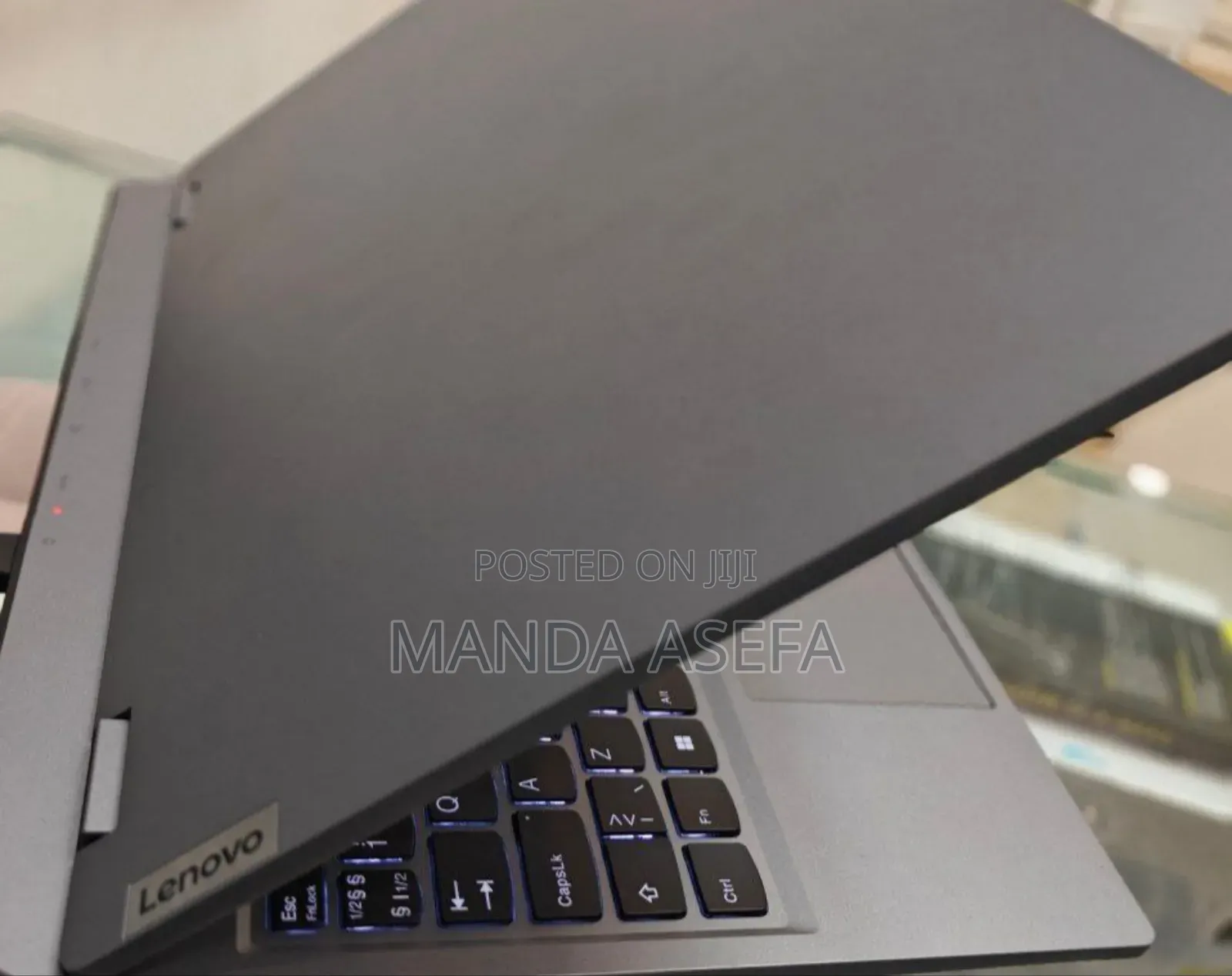 New Laptop Lenovo LOQ 15IRH8 24GB Intel Core I5 SSD 1T