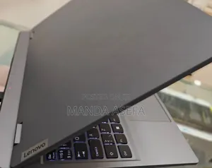 New Laptop Lenovo LOQ 15IRH8 24GB Intel Core I5 SSD 1T