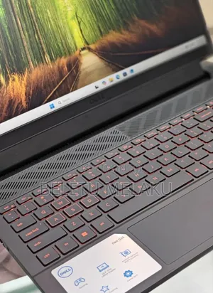 New Laptop Dell G15 5511 16GB Intel Core I7 SSD 1T